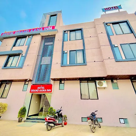 Hotel Grand Aana Inn